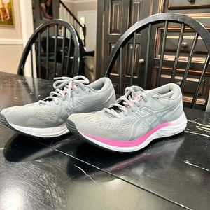 ASICS gel-excite 7 amplifoam size 9.5